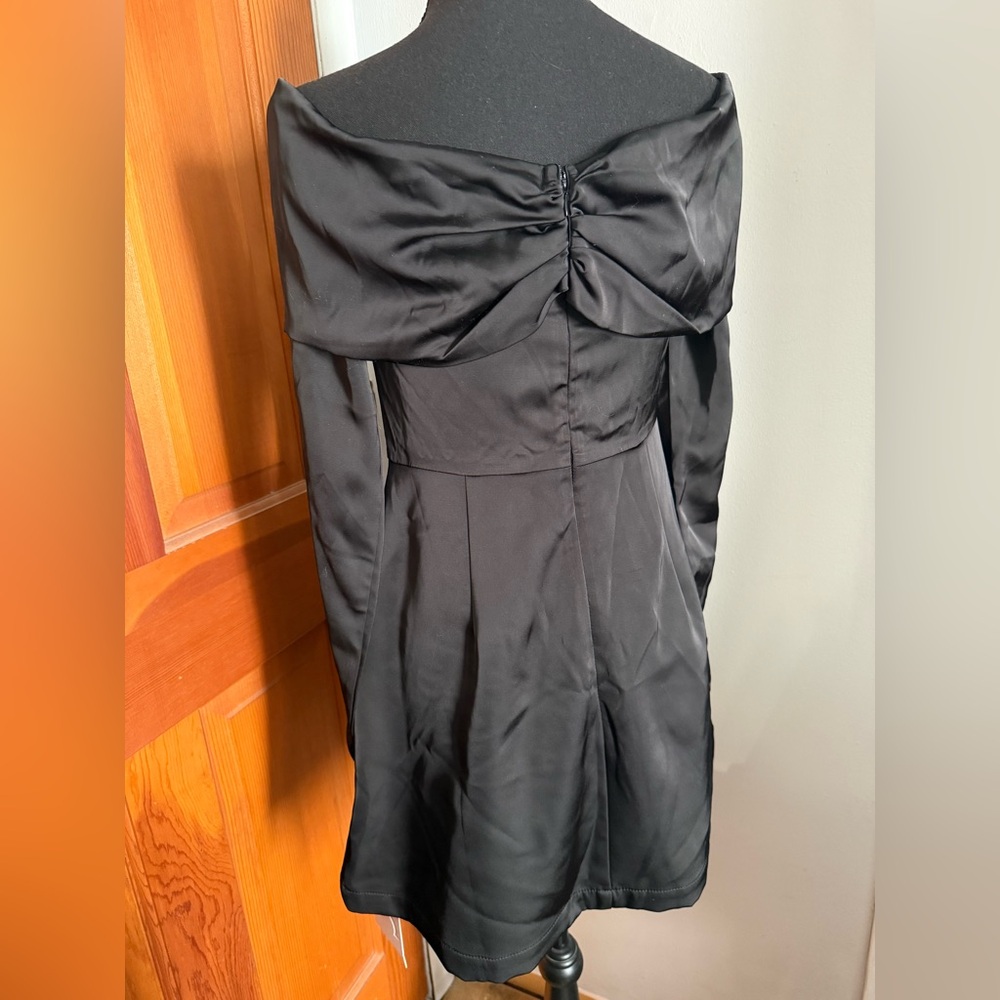 COMMENSE Off Shoulder Long Sleeve Overfold Mini Dress - Picture 11 of 15